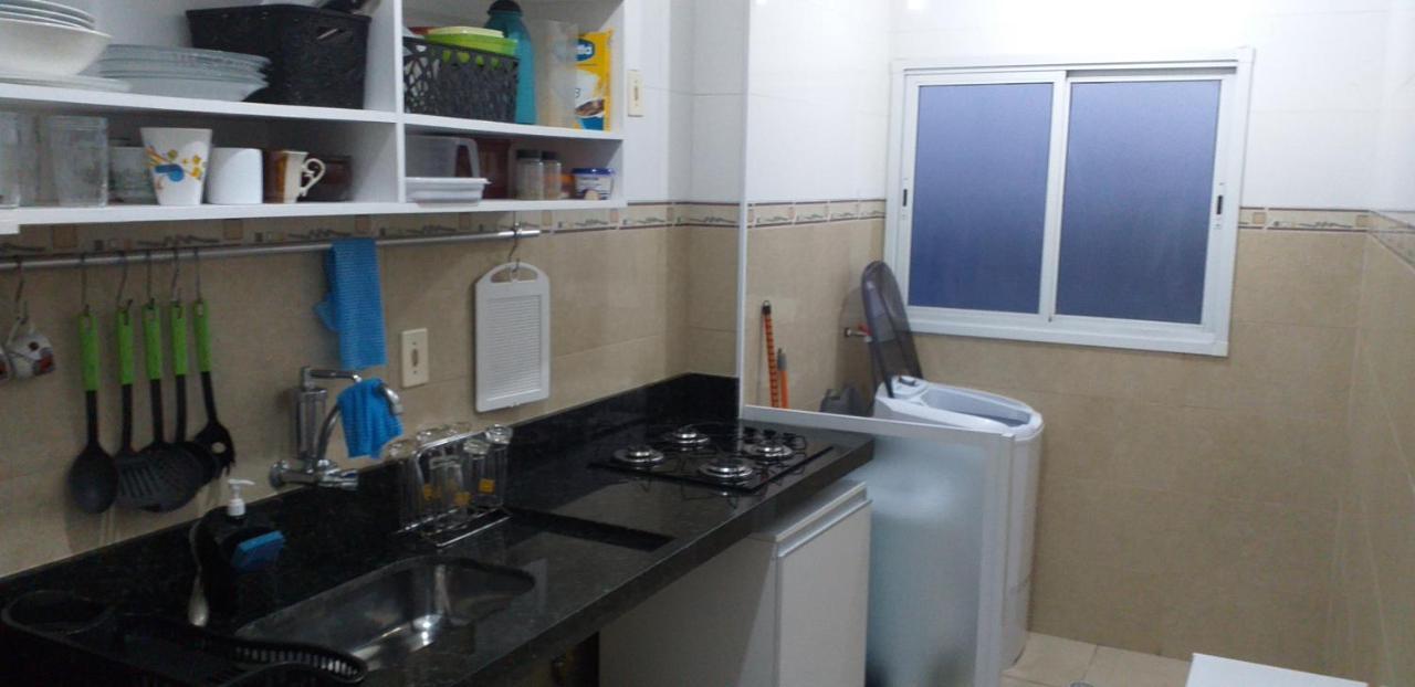 Apartamento No Canto Do Forte, Wi-Fi, Estacionamento Gratuito E Churrasqueira برايا جراندي المظهر الخارجي الصورة