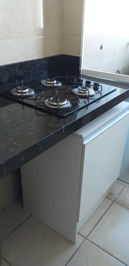 Apartamento No Canto Do Forte, Wi-Fi, Estacionamento Gratuito E Churrasqueira برايا جراندي المظهر الخارجي الصورة