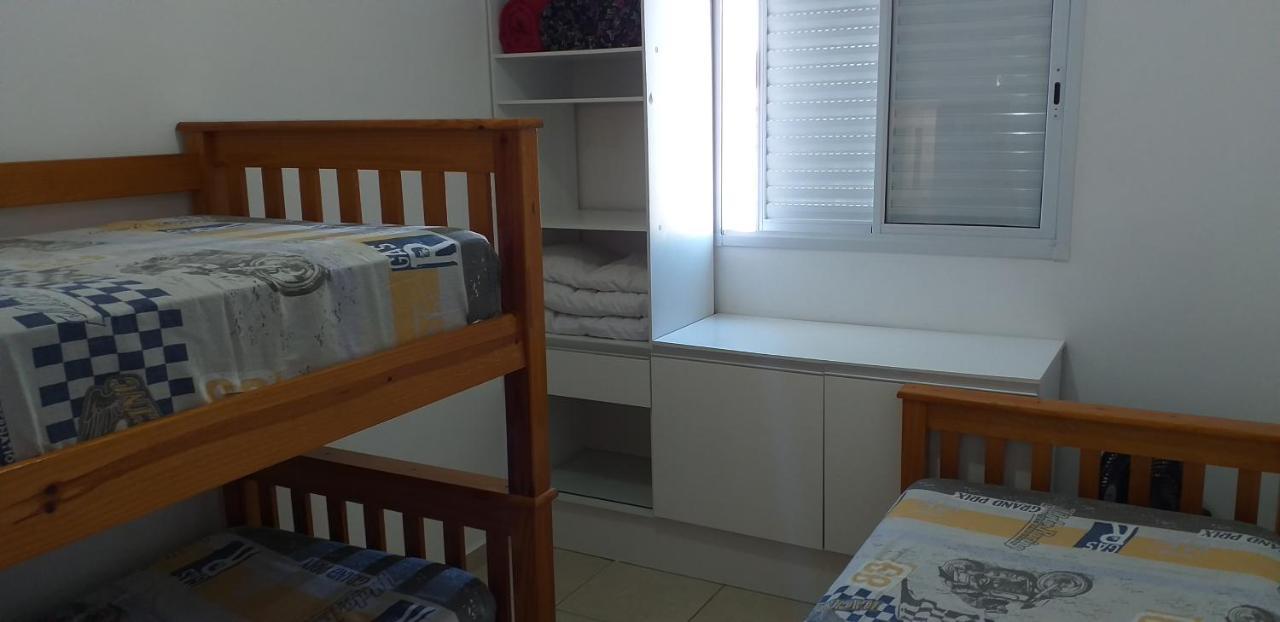 Apartamento No Canto Do Forte, Wi-Fi, Estacionamento Gratuito E Churrasqueira برايا جراندي المظهر الخارجي الصورة