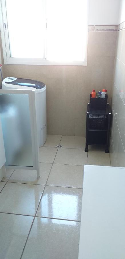 Apartamento No Canto Do Forte, Wi-Fi, Estacionamento Gratuito E Churrasqueira برايا جراندي المظهر الخارجي الصورة