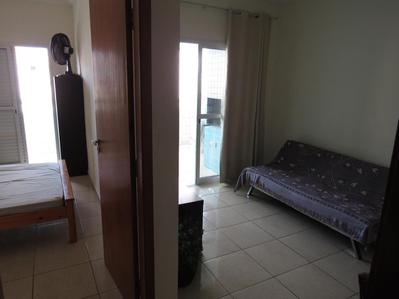 Apartamento No Canto Do Forte, Wi-Fi, Estacionamento Gratuito E Churrasqueira برايا جراندي المظهر الخارجي الصورة