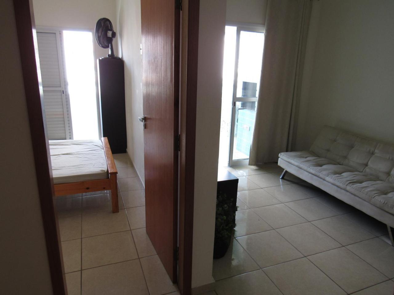 Apartamento No Canto Do Forte, Wi-Fi, Estacionamento Gratuito E Churrasqueira برايا جراندي المظهر الخارجي الصورة