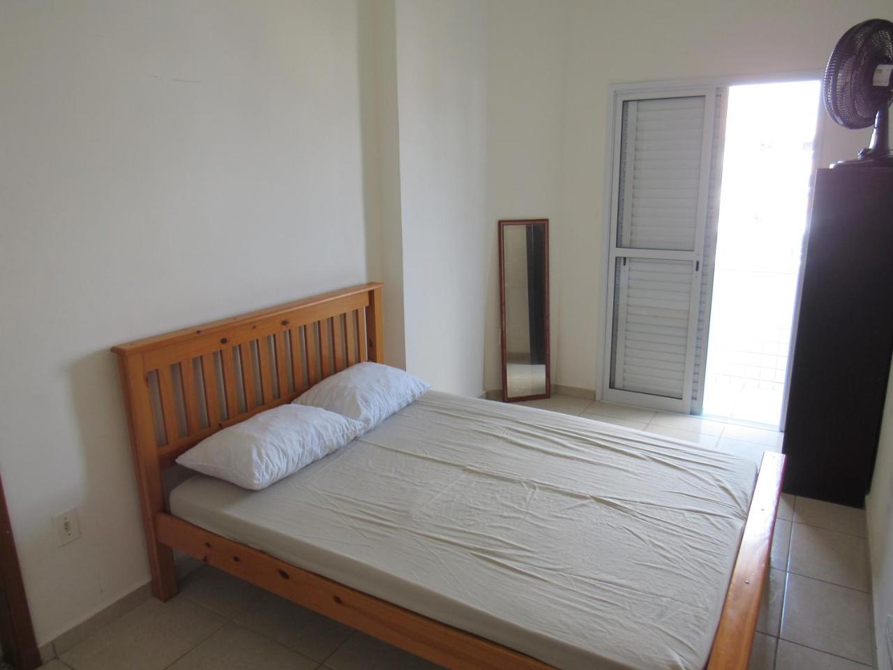 Apartamento No Canto Do Forte, Wi-Fi, Estacionamento Gratuito E Churrasqueira برايا جراندي المظهر الخارجي الصورة