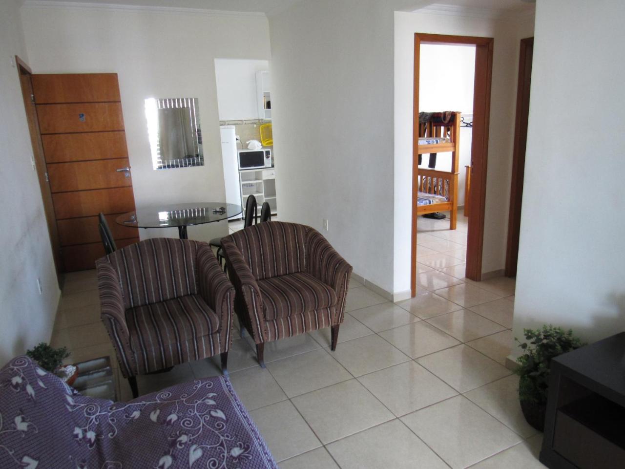 Apartamento No Canto Do Forte, Wi-Fi, Estacionamento Gratuito E Churrasqueira برايا جراندي المظهر الخارجي الصورة